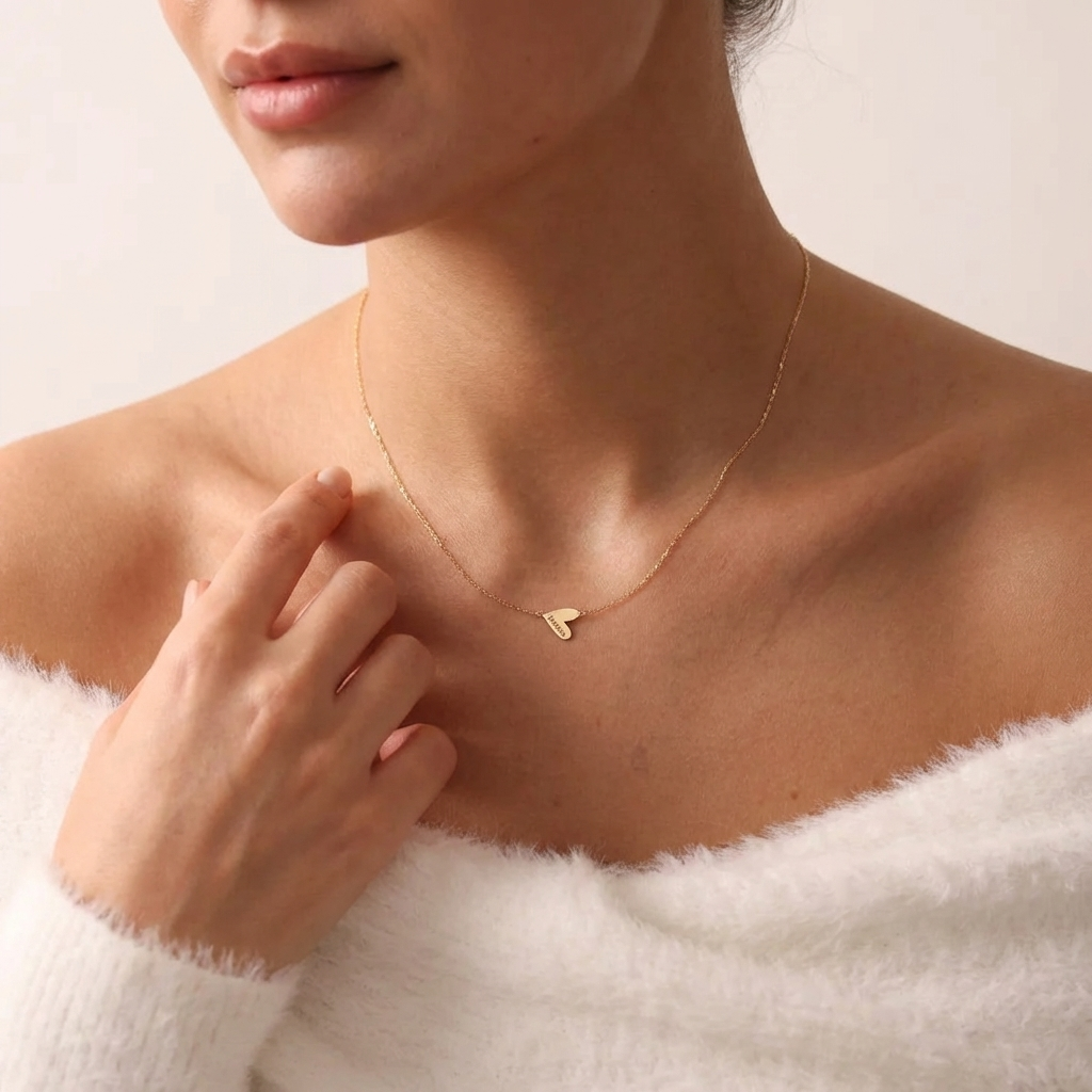 Collar personalizado con corazones grabados